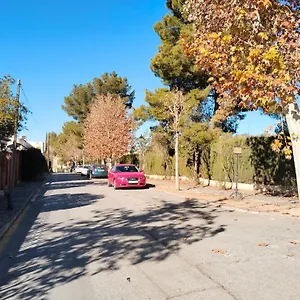 https://precioso-apartamento-nuevo-con-desayuno-y-garaje.es-andalucia.com